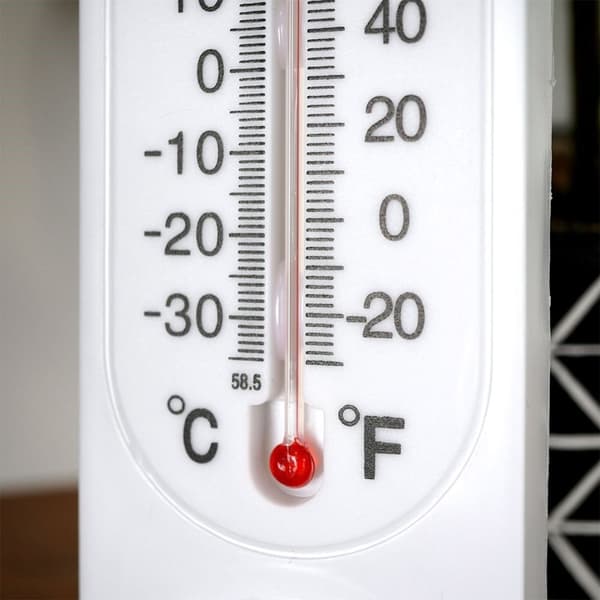 Termometer med hygrometer for innendørs og utendørs bruk