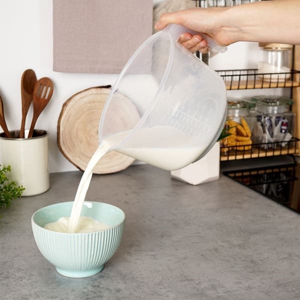 Gjennomsiktig skål med håndtak og måleinndeling, 2,5 liter
