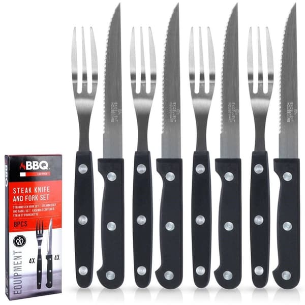 Perfekt sett med kniver og gafler til biffer og pizza