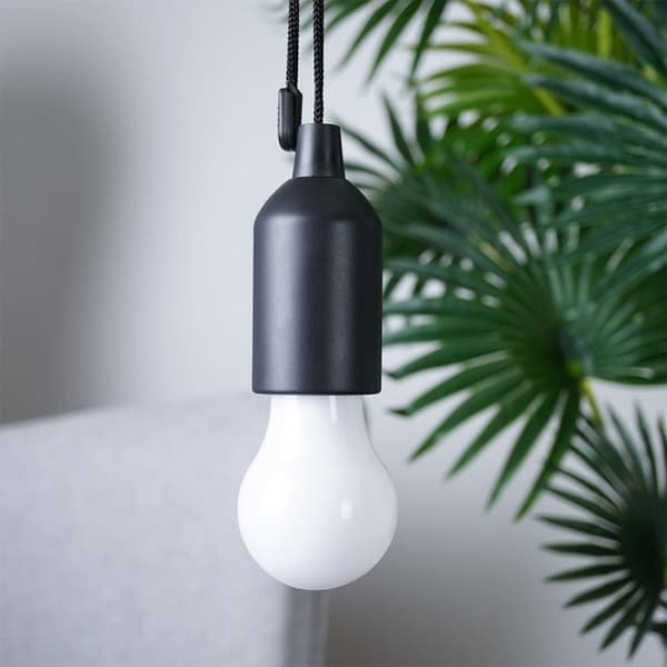 Hehkulampun muotoinen LED-lamppu 90 cm:n johdolla retkeilyyn