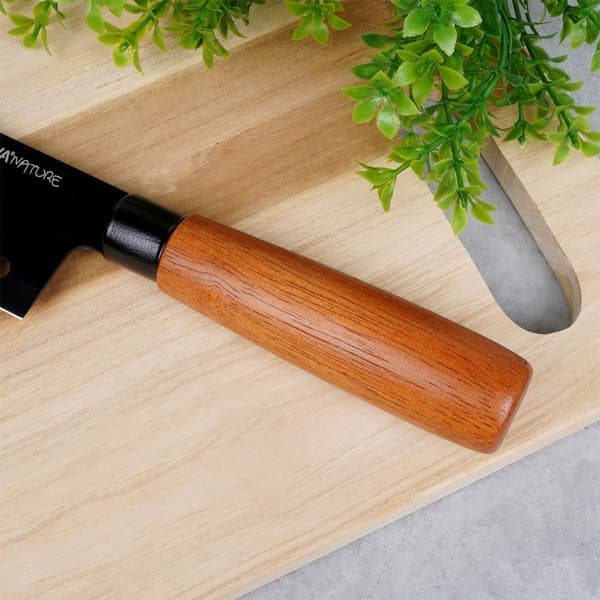 Santoku kokkekniv 16,5 cm svart blad trehåndtak