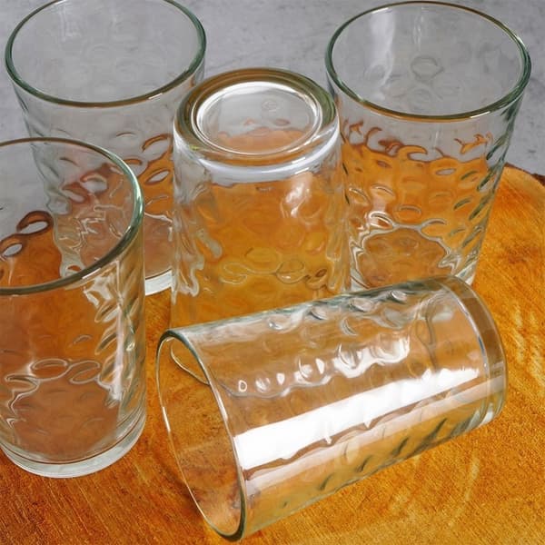8 lasin setti 200 ml: Paksu lasi, Vaikuttava koristelu