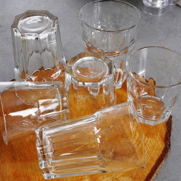 Set med 12 glas: 6 st 230 ml och 6 st 330 ml, tjockt glas