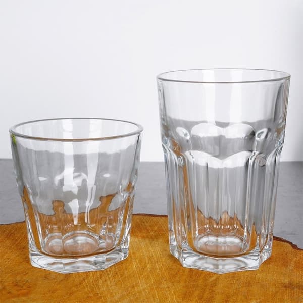 Set med 12 glas: 6 st 230 ml och 6 st 330 ml, tjockt glas