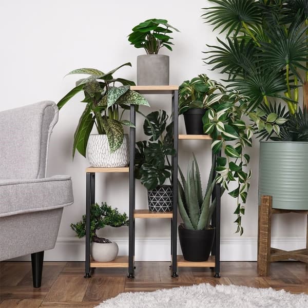 Blomsterstander i metal med seks niveauer til planter