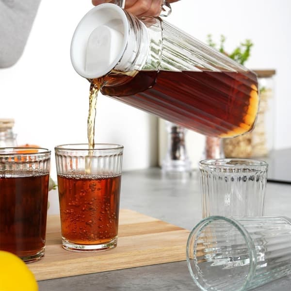 Serveringsset: 4 glas & kanna med lock, diskmaskinsäkert