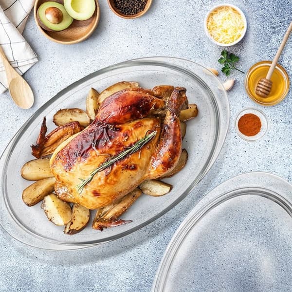 Oval ildfast glassform med lokk for baking og grateng