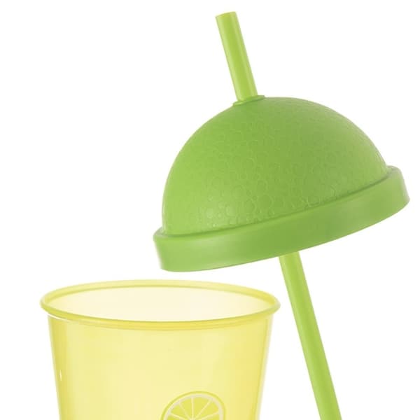 Kannen ja pillillä varustettu muki smoothieille ja jääteelle