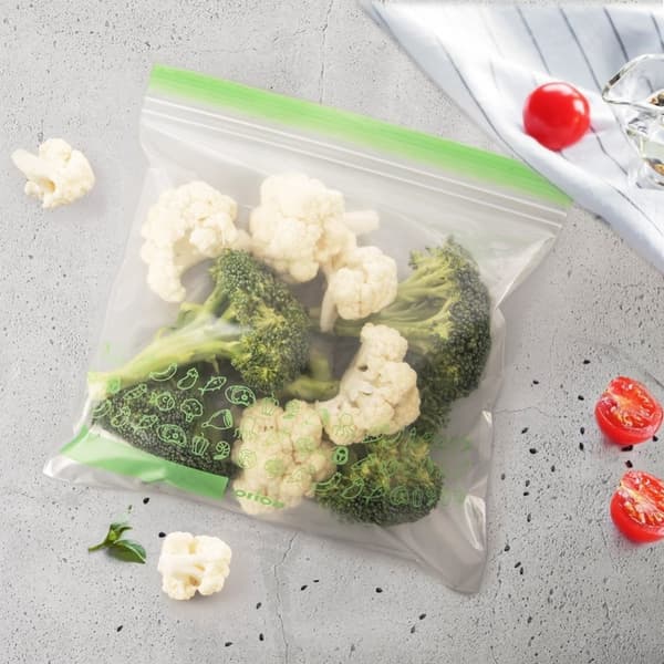 Förslutningsbara plastpåsar för kyl och frys, 25-pack