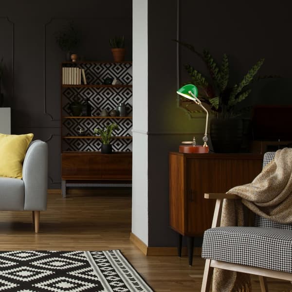Banker lampe med grøn skærm
