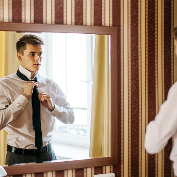 Bælteholder til garderobe