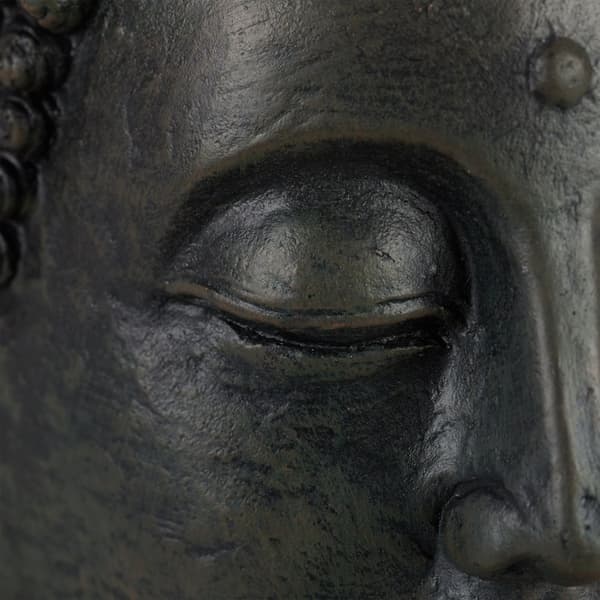 Buddha statue