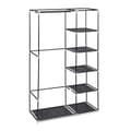 Miniatyrbilde 7 av 9: Stor stoffgarderobe med klesstang