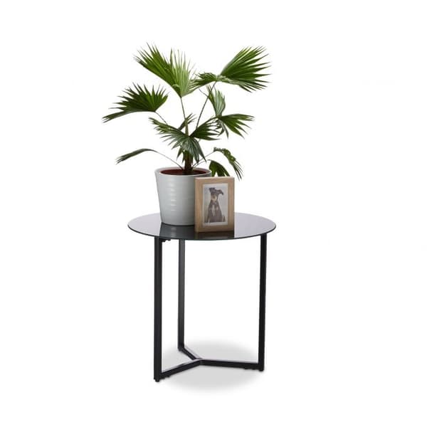 Sidebord omkring glas og metal