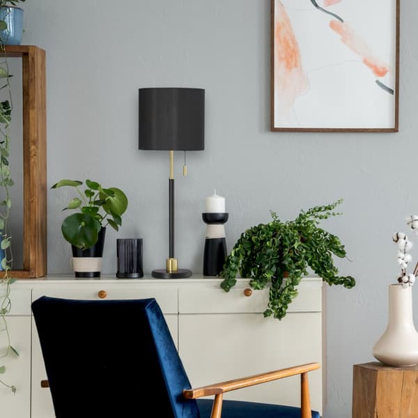 Bordslampa med dragströmbrytare