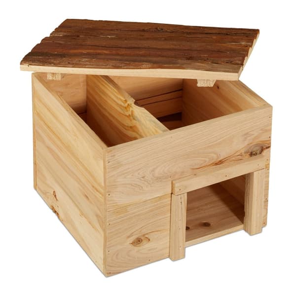 Pindsvinehus i træ