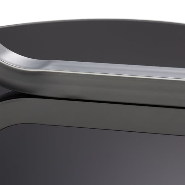 Sidebord i sort glas