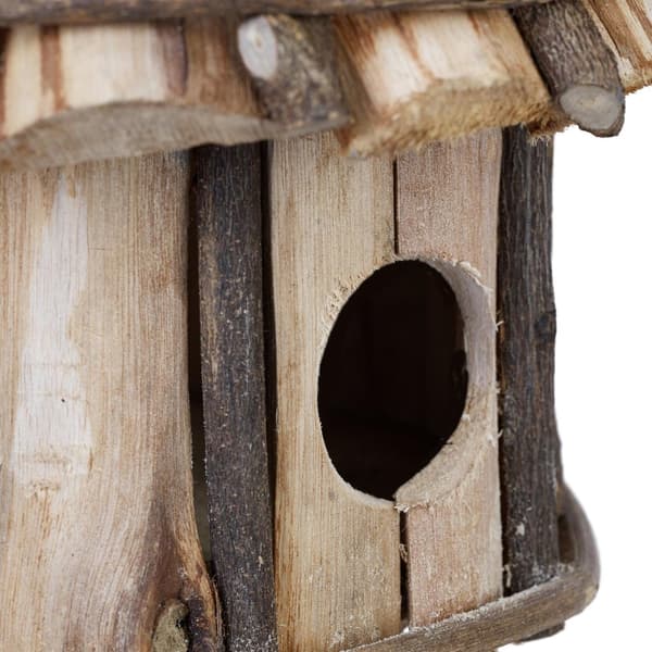 Dekorativt fuglehus i forskellige designs