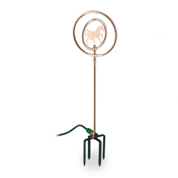 Hagesprinkler hest motiv