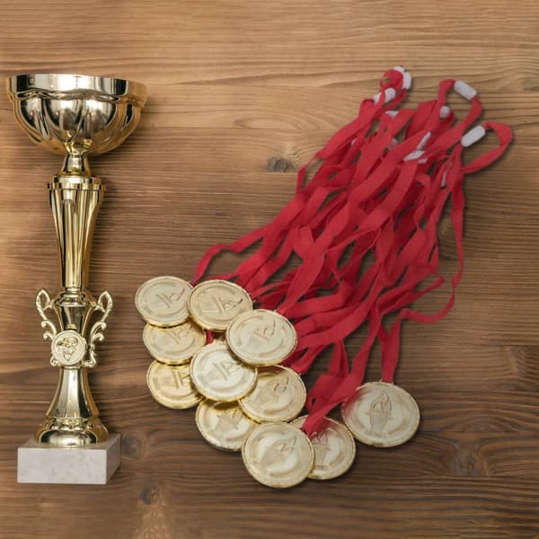 Guldmedalj för barn - uppsättning om 12