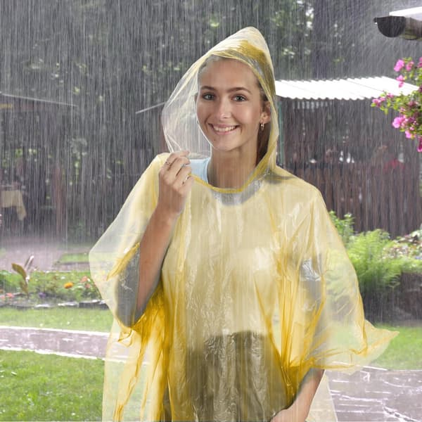 Kertakäyttöinen ponchosetti 13 kappaletta