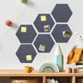 Miniatyrbild 5 av 8: Hexagoner i grå filt för anslagstavla - 6 st