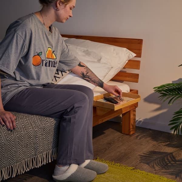 Klämbar sängbricka av bambu