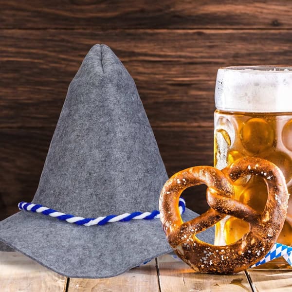 Seppel hattu sinivalkoisella nyörillä 9 kappaletta