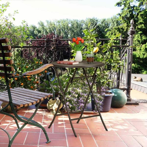 Rundt havebord i rattan look