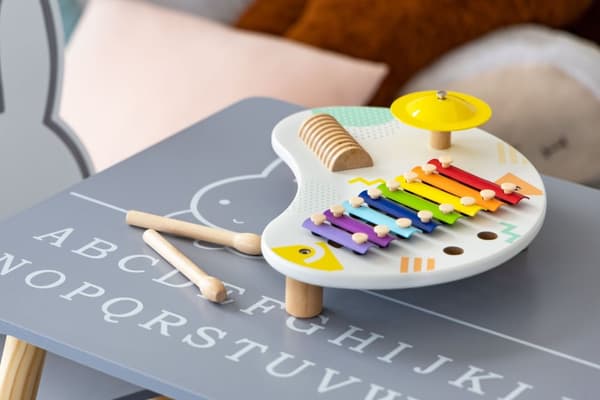 Bord med instrumenter, musikbord, bækkener +18m ECOTOYS