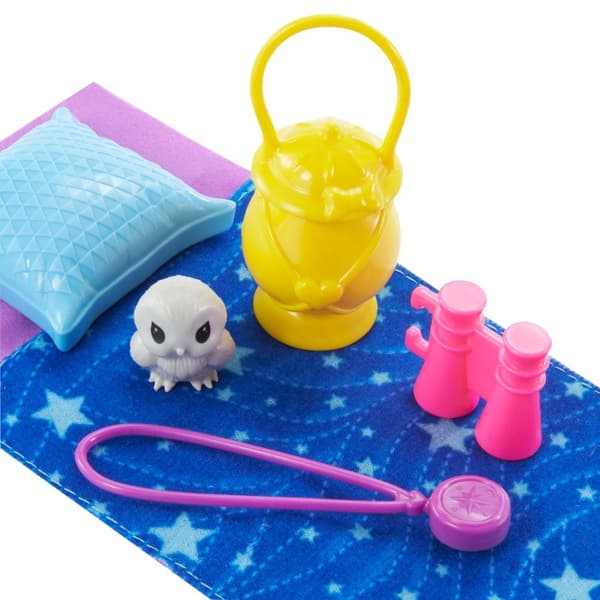 Barbie Camping Chelsea Playset