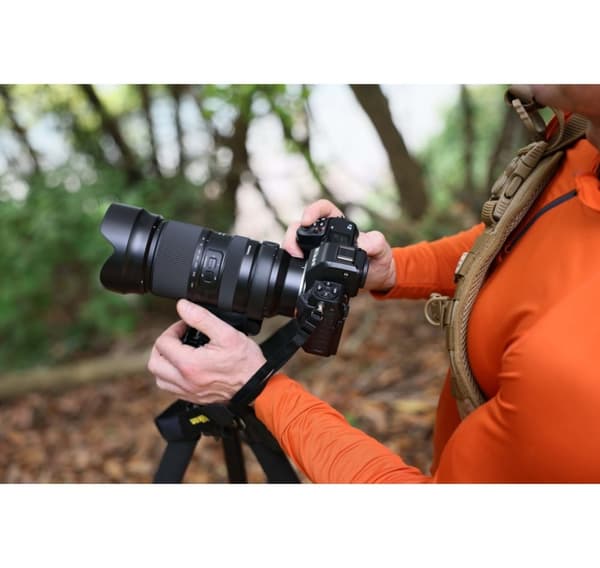 Tamron 50-400mm f/4.5-6.3 Di III VC VXD -objektiivi Nikonille