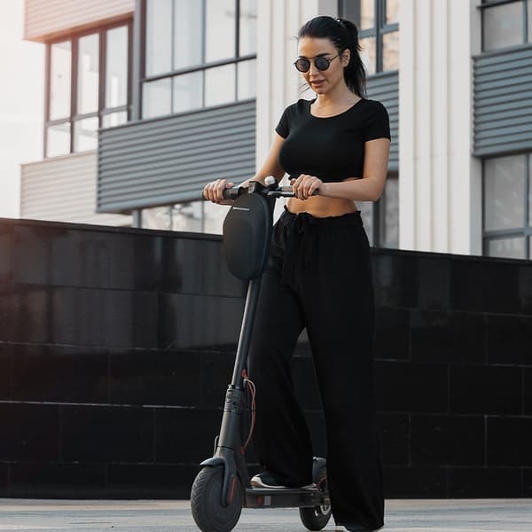 Vandtæt scooterstyrtaske, løbehjulstaske 4l, sort