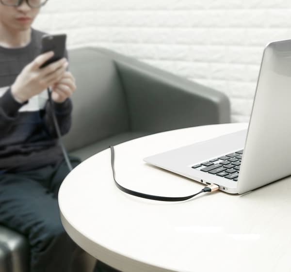 Platt kabel USB-C USB-kabel med hållare 2A 23CM svart