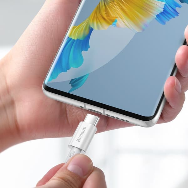 Erinomainen kaapeli USB-C USB-C Pikalataus FCP 100W 5A 20V 2m valkoinen