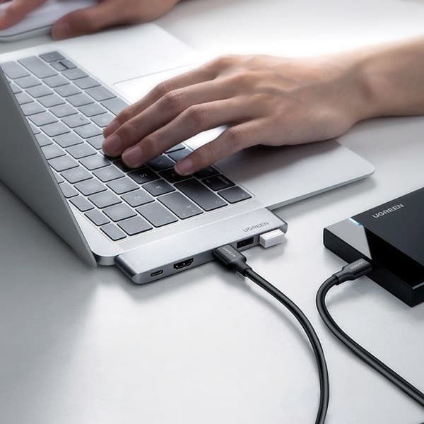 Multifunktionell HUB-port för MacBook Pro / Air 2x USB-C till USB-C HDMI 3x USB 3.0 - grå