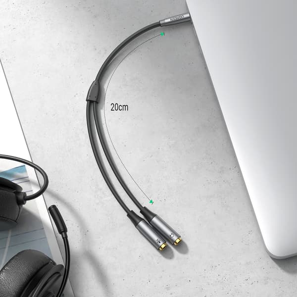 AUX kabel splitter 3,5 mm hann for hodetelefoner og mikrofon hunn 20cm svart