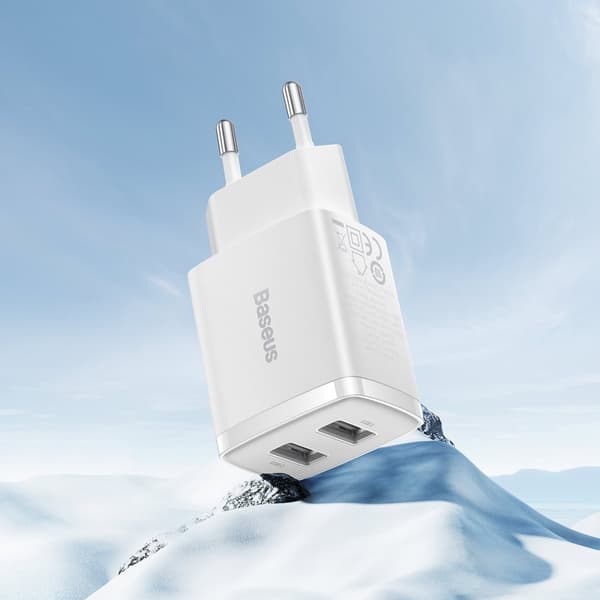 Liten Kompakt 2x USB 10,5W vegglader hvit