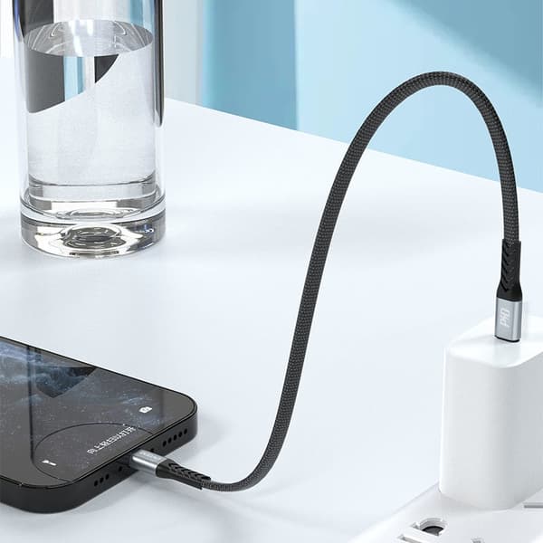 Kort flatkabel til iPhone USB-C - Lightning L10P PD 20W 23cm svart