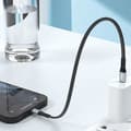 Miniatyrbilde 5 av 6: Kort flatkabel til iPhone USB-C - Lightning L10P PD 20W 23cm svart