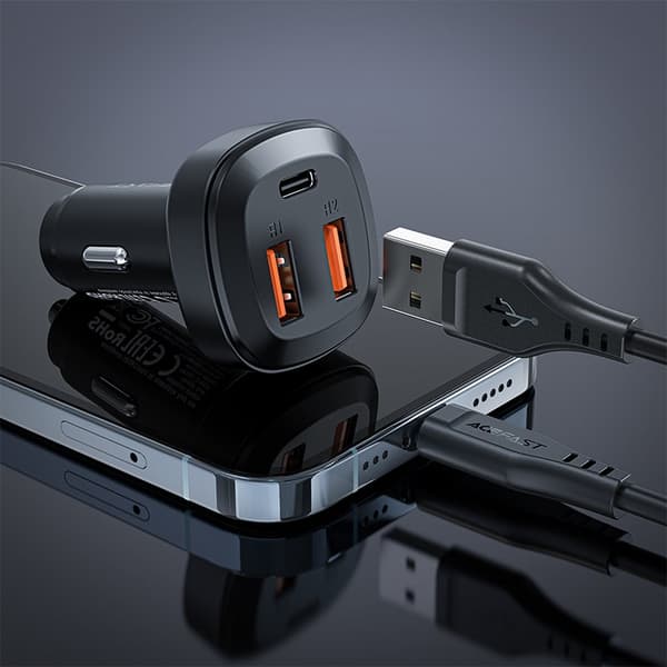 Biloplader 2x USB 1x USB-C 66W Strømforsyning QC 4.0 sort