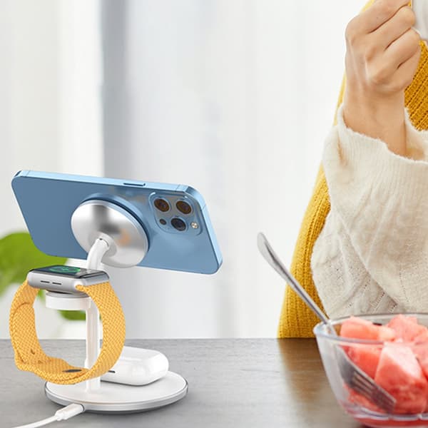 3-i-1 stander induktiv ladestation til iPhone AirPods Pro Apple Watch sort