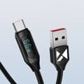 Miniatyrbilde 2 av 6: USB-A - USB-C-kabel med LED-skjerm 66W 6A 2m svart
