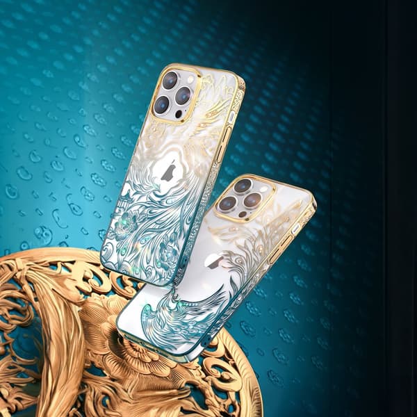 Luksuriøst iPhone 14 Plus cover med Phoenix Series krystaller, guld og blå
