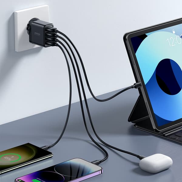 4x USB-A 24W 4,8A verkkolaturi, musta