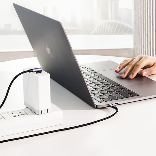 Vinklet USB-C strømforsyningskabel 60W 20V 3A 1m sort og grå