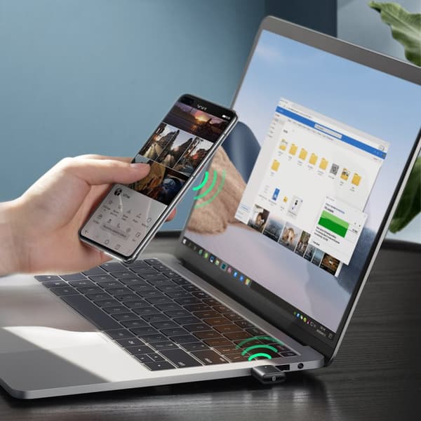 Bluetooth 5.0 USB-A sändare och mottagare adapter, svart