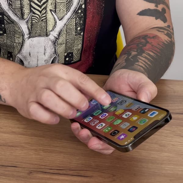 Kestävä 9H karkaistu lasi Realme GT Neo 3:n koko näytölle kehyksellä Koteloystävällinen musta