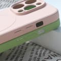 Miniatyrbillede 4 af 5: Silikonetui med MagSafe til iPhone 15 Plus Silikonetui creme