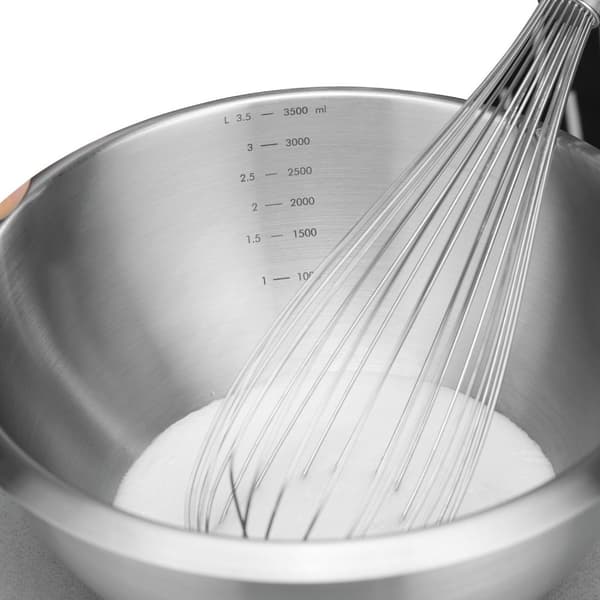 Kjøkkenskål i stål med silikonbunn og målebeger, 6 l diameter. 330 x 155 mm